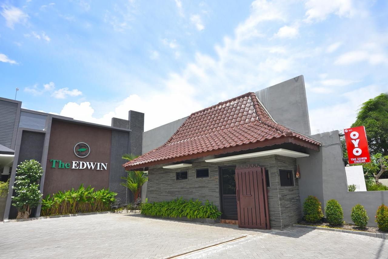 The Edwin Syariah Ngabean Exterior foto